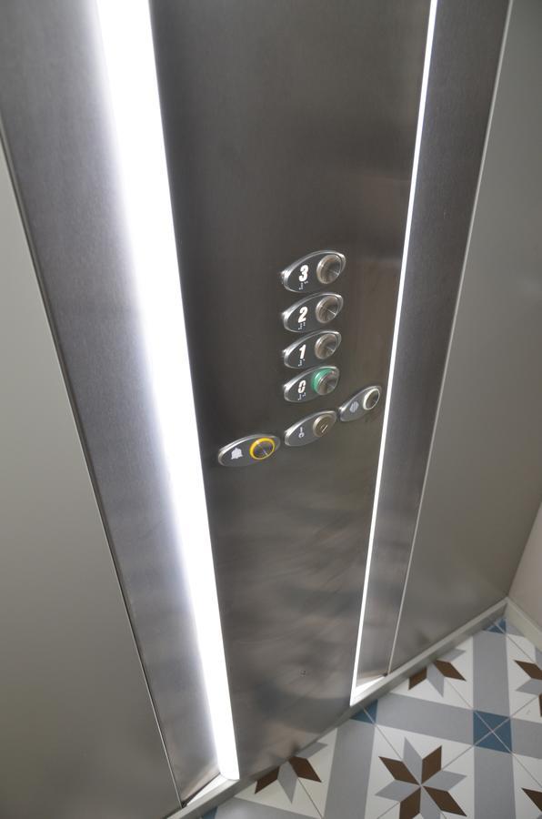 フンシャルEdificio Charles 301アパートメント エクステリア 写真