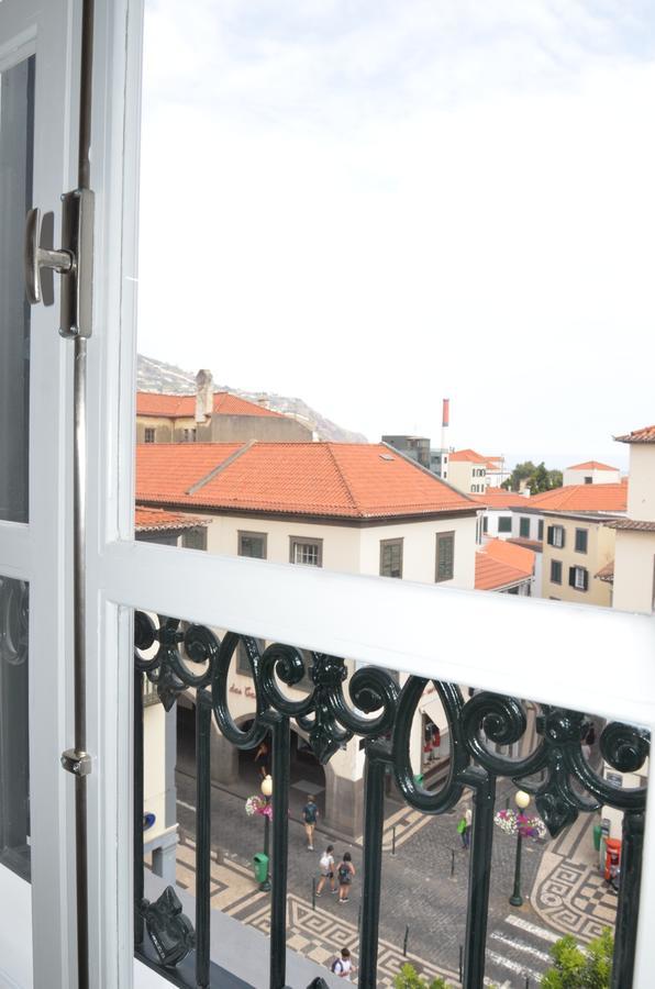 フンシャルEdificio Charles 301アパートメント エクステリア 写真